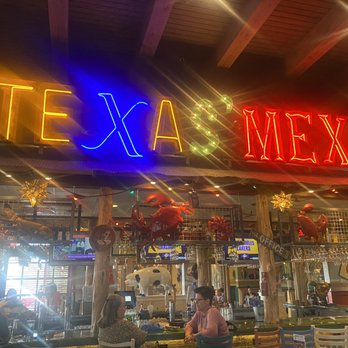 Lupe Tortilla Mexican Restaurant - bar - Mexican Near Me - Allen, Texas