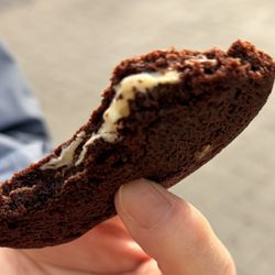 Van Stapele Koekmakerij - White chocolate filling
