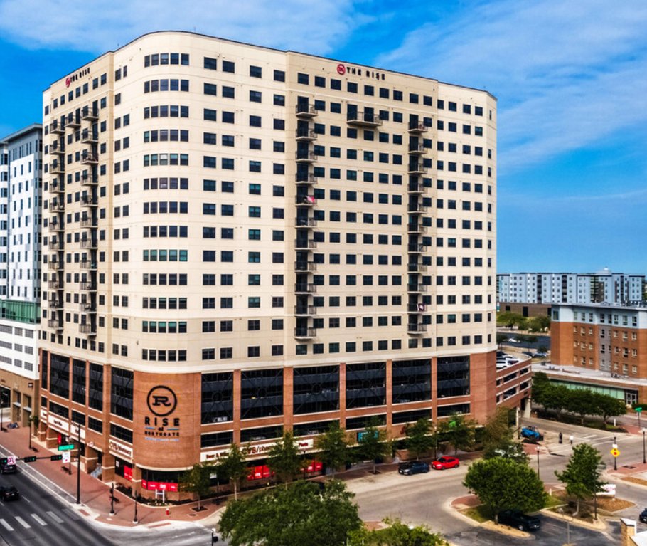 RISE AT NORTHGATE Updated September 2024 39 Reviews 717