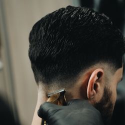Outsiders Barbershop