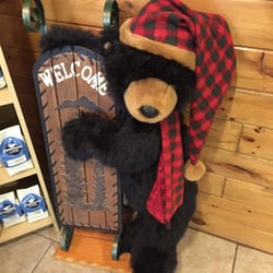 Arnie's Arts & Crafts - Bear with Sled!