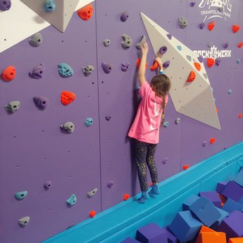 Altitude Trampoline Park - Trampoline Parks Near Me - North Attleboro, Massachusetts