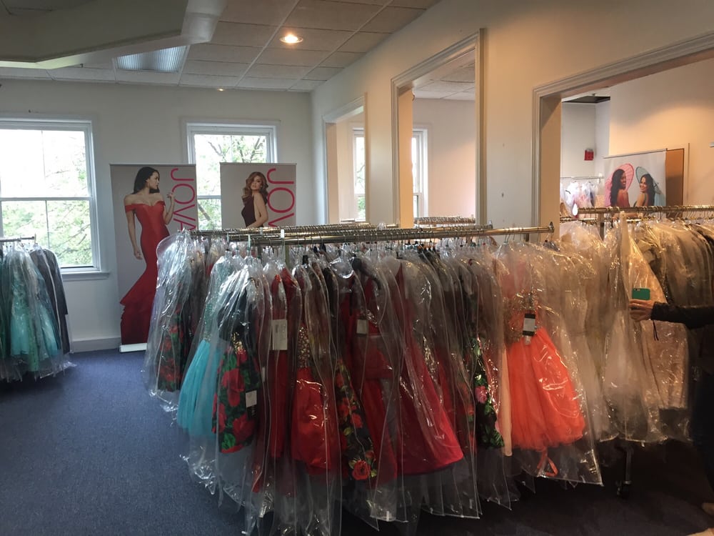 Glitterati Prom Pagent Superstore 31 Reviews Women S Clothing 30 Maple St Danvers Ma Phone Number Yelp