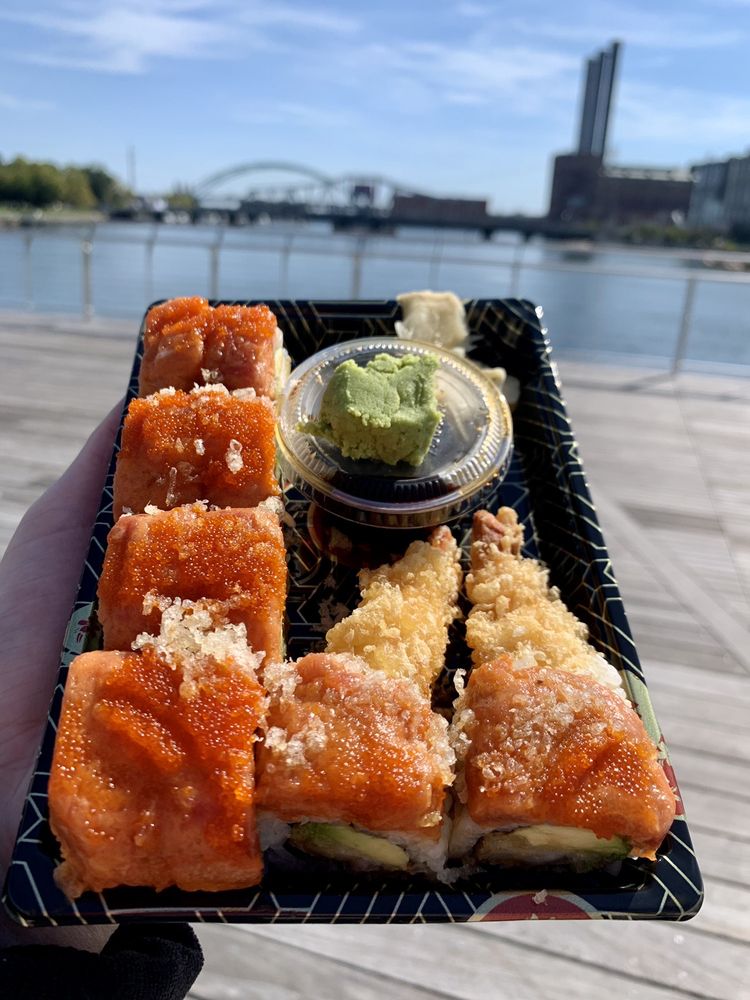 Sakura Restaurant