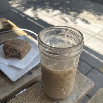 Guilder - Seasonal Coffee - Coffee Roasteries Near Me - Portland, Oregon Guilder - Seasonal Coffee - Coffee Roasteries Near Me - Portland, Oregon