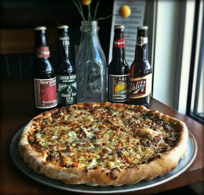 Famous Yeti's Pizza by null