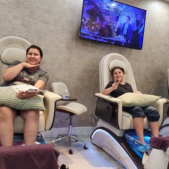 Polish Avenue Mani Pedi - Nail Salons Near Me - Orange, California