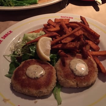Summer Shack - Boston - Crab cakes - Seafood Near Me - Boston, Massachusetts Summer Shack - Boston - Crab cakes - Seafood Near Me - Boston, Massachusetts