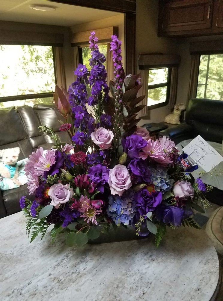 GORDON HILL FLOWER SHOP 26 Photos & 30 Reviews Florists 225 E State Hwy 88, Jackson, CA