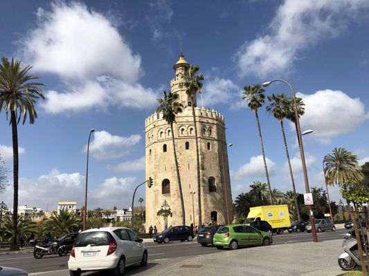 Torre del Oro by null