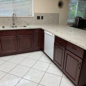 Blackstone WM Construction - a kitchen with granite countertops - General Contractors Near Me - Corona, California