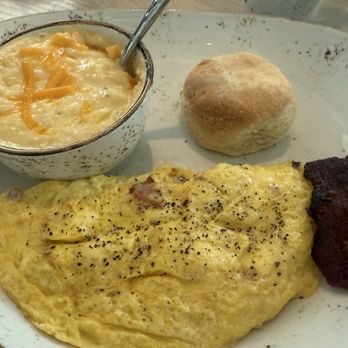 Kitchen Notes - Eggs Benedict Country Style - Southern Near Me - Nashville, Tennessee Kitchen Notes - Eggs Benedict Country Style - Southern Near Me - Nashville, Tennessee