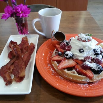 Eight AM - Fruit waffle bacon and coffee - New American Near Me - San Francisco, California