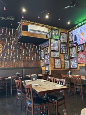 Daddy'Os BBQ & Sports Bar by null