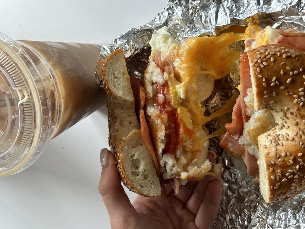 CONCORD BAGEL N DELI CAFE 257 Wilmington West Chester Pike, Chadds