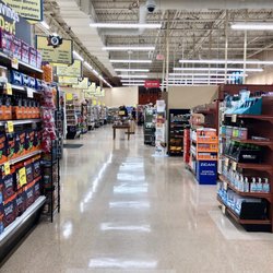 Hannaford - Hannaford Ballston Lake NY. Very clean and well kept.