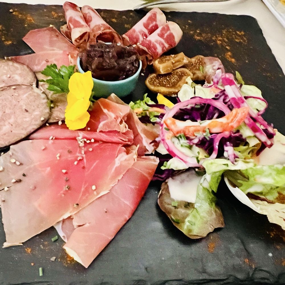 Le Pommier - 3/12/26 Charcuterie - French Near Me - Bayeux, 14