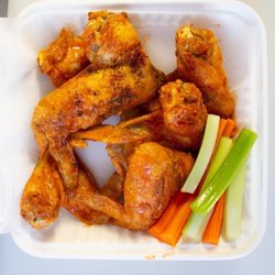 kg’s Curbside Grill - Wings! Crispy and delicious