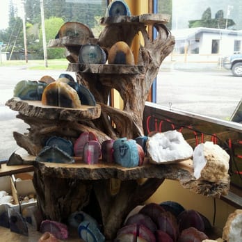 Myrtlewood Factory Outlet Garibaldi - Geode bookends. - Outlet Stores Near Me - Garibaldi, Oregon Myrtlewood Factory Outlet Garibaldi - Geode bookends. - Outlet Stores Near Me - Garibaldi, Oregon