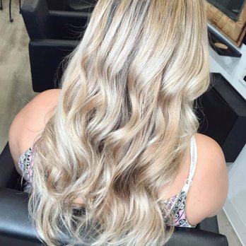 Ryanjacobie - 6 week touch up on the blonde. Some toner & touch up on the roots to bring it all back to life, thanks to Siera! - Hair Stylists Near Me - Honolulu, Hawaii Ryanjacobie - 6 week touch up on the blonde. Some toner & touch up on the roots to bring it all back to life, thanks to Siera! - Hair Stylists Near Me - Honolulu, Hawaii