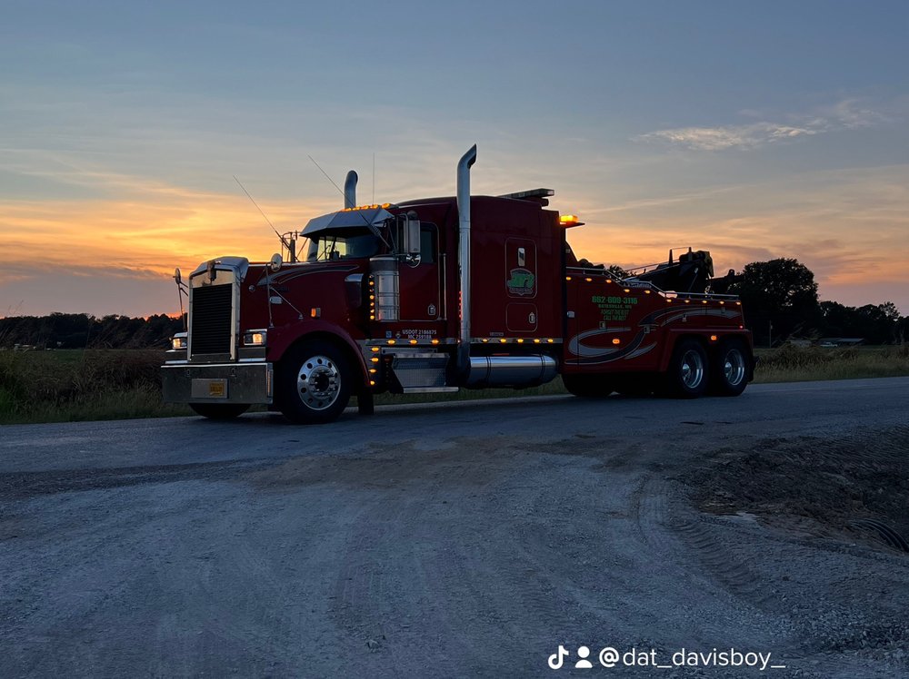 JAY’S AUTO REPAIR & TOWING Updated August 2024 52 Photos 5884