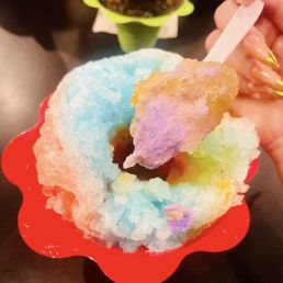 Ube Ice Cream In the middle of my shaved ice. Ube Ice Cream In the middle of my shaved ice.