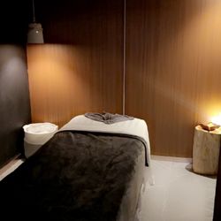 Zenko Spa & Massage - Massage table