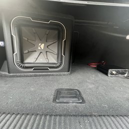 Kicker 12" L7 Q Series and Kicker Amp Kicker 12" L7 Q Series and Kicker Amp