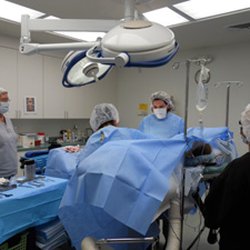 Advanced Center For Plastic Surgery - In office operation room