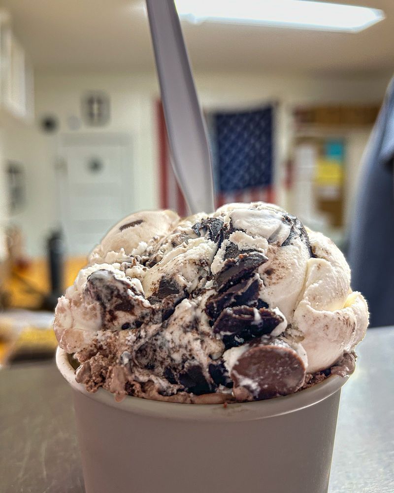 SCOOPS ICE CREAM SHOP Updated September 2024 13 Standish St