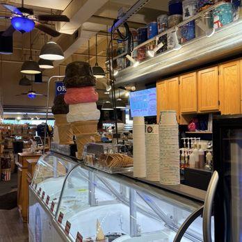 Caramel Crisp Gift Shop - Ice Cream Counter - Gift Shops Near Me - Oshkosh, Wisconsin Caramel Crisp Gift Shop - Ice Cream Counter - Gift Shops Near Me - Oshkosh, Wisconsin
