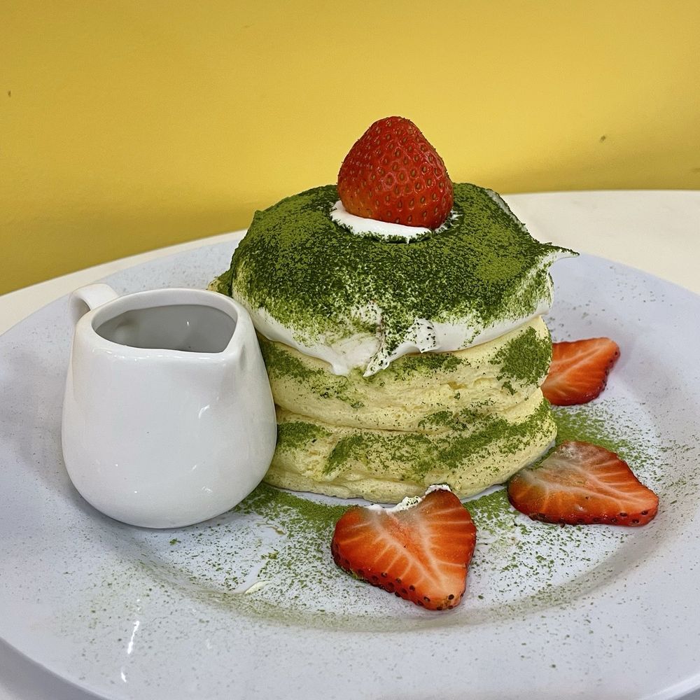 Fluffy Fluffy - Matcha Tiramisu Fluffy Pancakes - Coffee & Tea Near Me - Davis, California