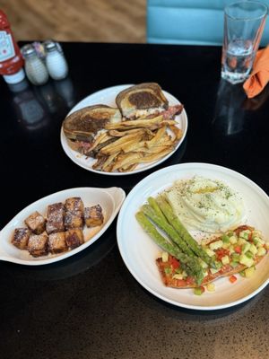 Eliza Hot Metal Bistro by null