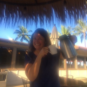 Castaway Cafe - Jennifer the hostess server who always smiles - American Near Me - Lahaina, Hawaii