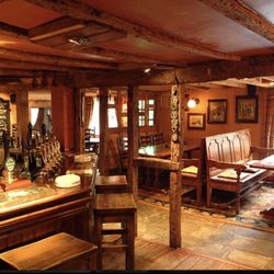 The Bell Inn - Welford on Avon - bar