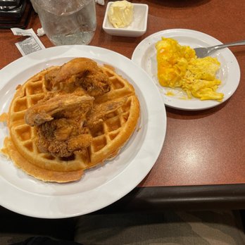 Elicious - Chicken & Waffles - Southern Near Me - Ferguson, Missouri
