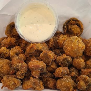 Siggys Restaurant - Fried Mushrooms with Ranch - Burgers Near Me - Murrieta, California Siggys Restaurant - Fried Mushrooms with Ranch - Burgers Near Me - Murrieta, California