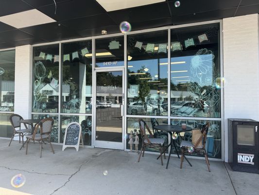 Daughters Coffee and Books by null