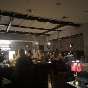 The Bluffton Room - Inside dining - New American Near Me - Bluffton, South Carolina The Bluffton Room - Inside dining - New American Near Me - Bluffton, South Carolina
