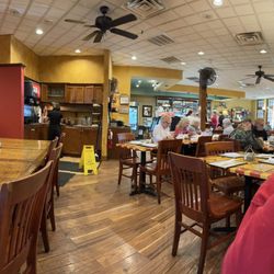 Square Market and Cafe