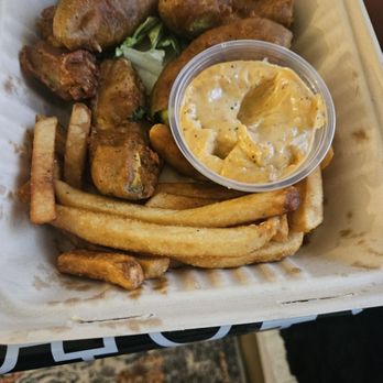 The Backyard Grub n' Brews - Beer battered avocado and regular fries with the best aioli ever! - Breakfast & Brunch Near Me - Santa Clarita, California The Backyard Grub n' Brews - Beer battered avocado and regular fries with the best aioli ever! - Breakfast & Brunch Near Me - Santa Clarita, California