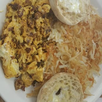 The Red Onion - The chorizo w eggs and hash brown was so delish. The chorizo never went cold. Even the muffins were great. - American Near Me - Concord, California