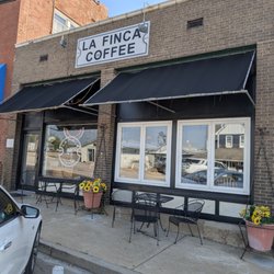La Finca Coffee Shop - Exterior patio