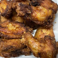 Rebel Wings - 10pc burnt, overcooked jumbo wings.