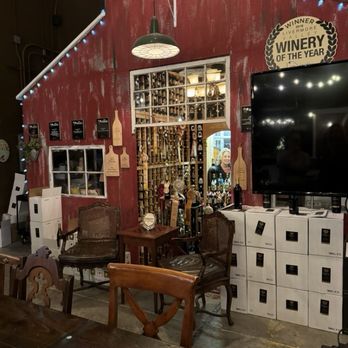 Longevity Wines - Cute little nook inside. - Wineries Near Me - Livermore, California