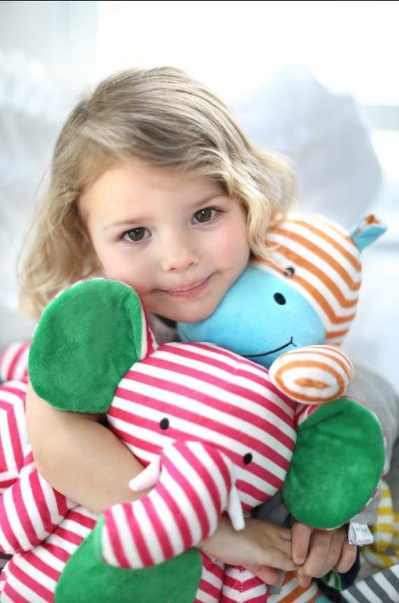 VANITIES JEWELRY AND GIFTS Updated September 2024 23 Photos 7933 N Mesa St, El Paso, Texas