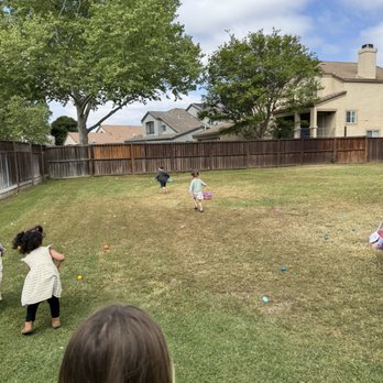 Kids Place 2 Explore & Learn - Easter egg hunt on the large outdoor area - Preschools Near Me - Tracy, California