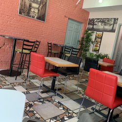 Tacos On Whyte - Cute dining area