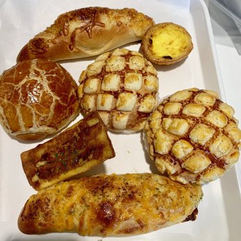85°C Bakery Cafe-Irvine - I don't like the tuna ham one (triangle). The rest is excellent! - Coffee & Tea Near Me - Irvine, California 85°C Bakery Cafe-Irvine - I don't like the tuna ham one (triangle). The rest is excellent! - Coffee & Tea Near Me - Irvine, California