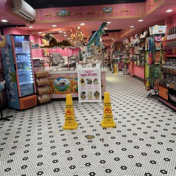 Sloan's Ice Cream - Ice Cream & Frozen Yogurt Near Me - Delray Beach, Florida Sloan's Ice Cream - Ice Cream & Frozen Yogurt Near Me - Delray Beach, Florida